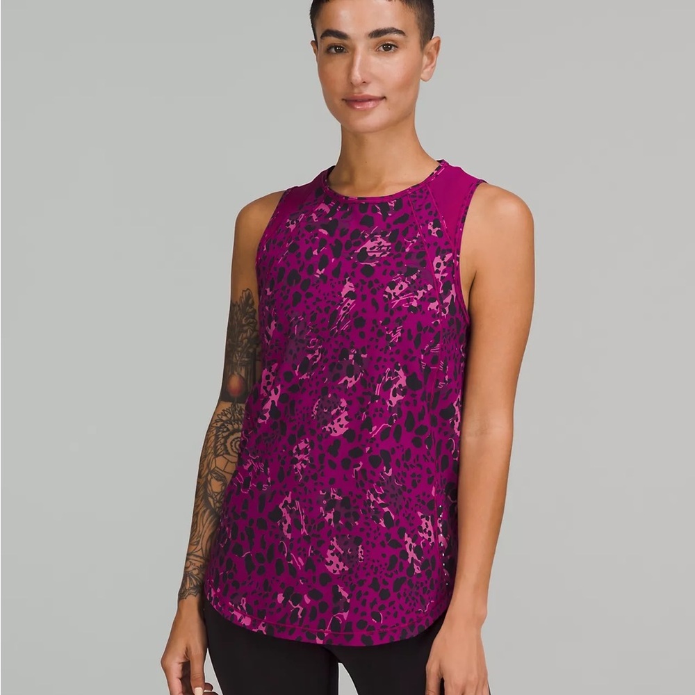 NWOT- Lululemon Sculpt Tank sz 4 Cheetah Cameo Magenta Print